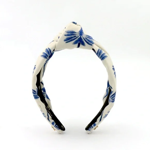 553. NEW The Aly’s Beach Top Knot